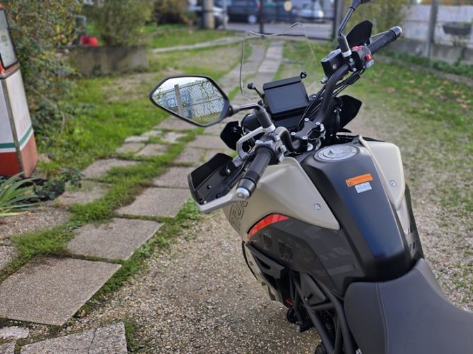 BENELLI TRK  702  X 4