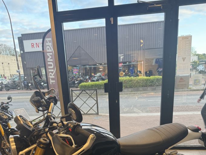 TRIUMPH SCRAMBLER 1200 XE 4