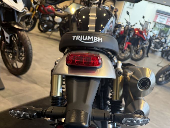 TRIUMPH SCRAMBLER 1200 XE 4