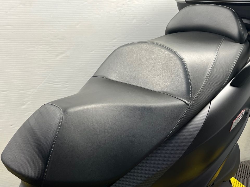 PIAGGIO MP3 400 HPE SPORT ABS ASR 4