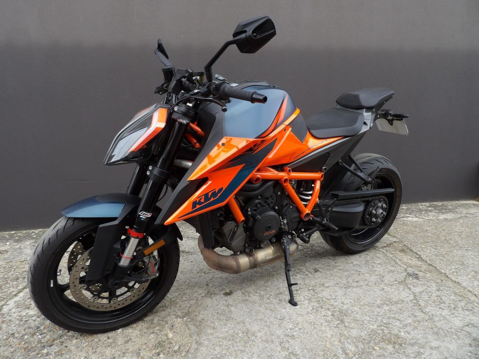 KTM 1290 SUPER DUKE R 4