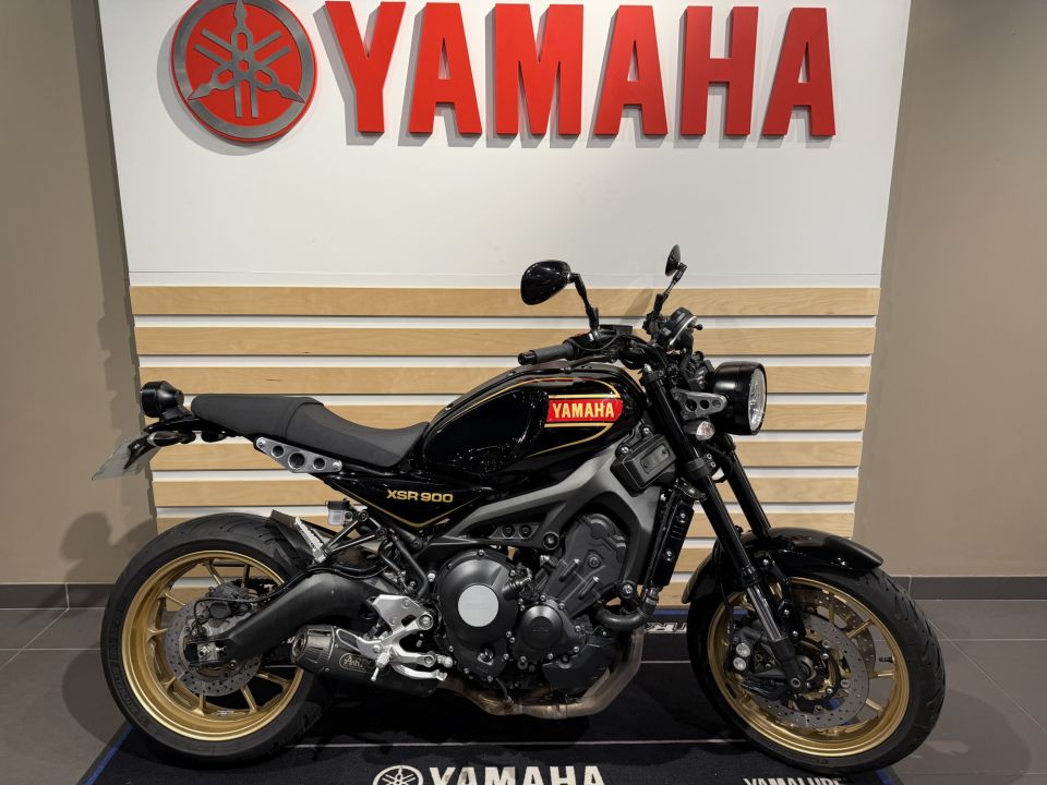 YAMAHA XSR 900 4