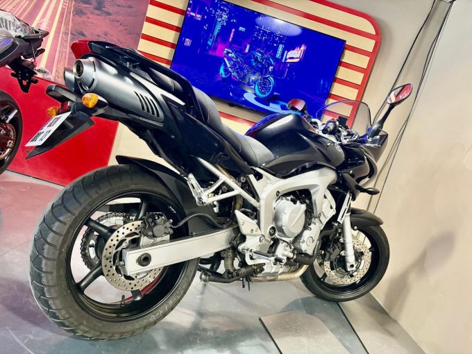 YAMAHA FZ6 600 FAZER 98CV 4