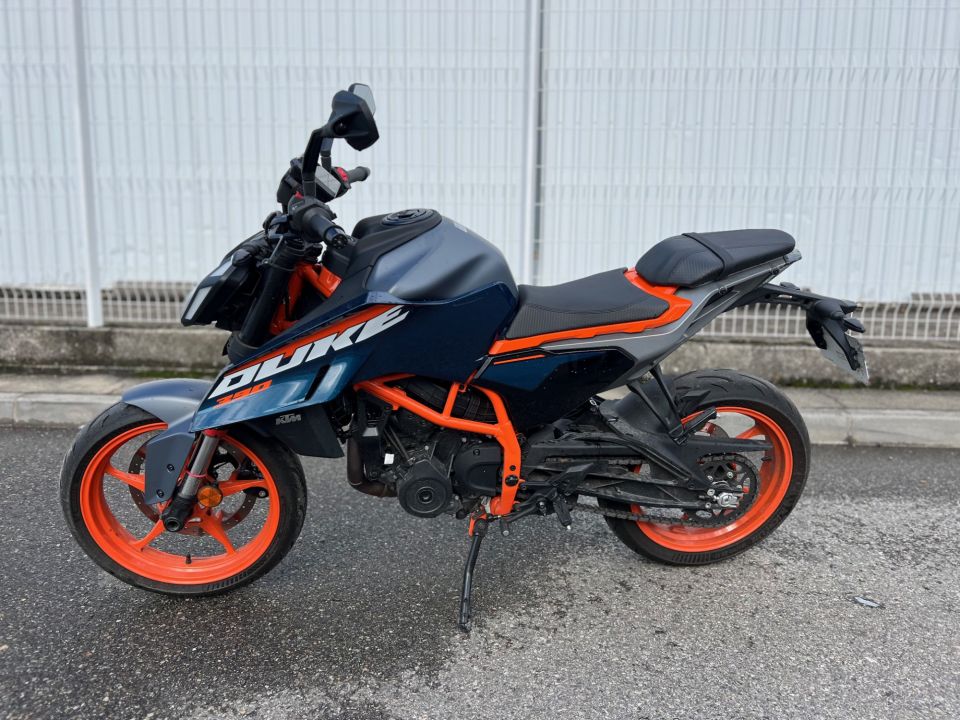 KTM 390 DUKE 4