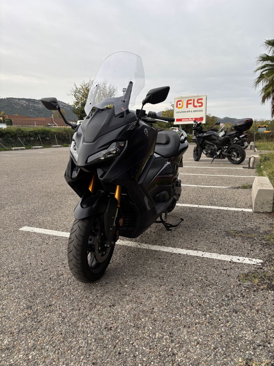 YAMAHA XP T-MAX 560 TECH MAX 4