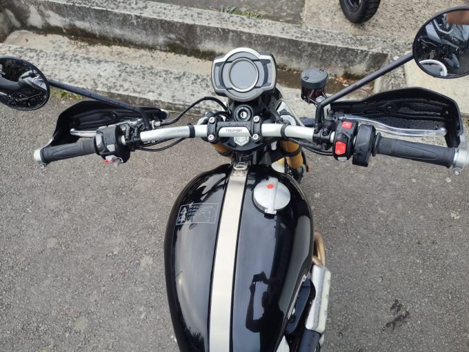 TRIUMPH SCRAMBLER 1200 XE 4