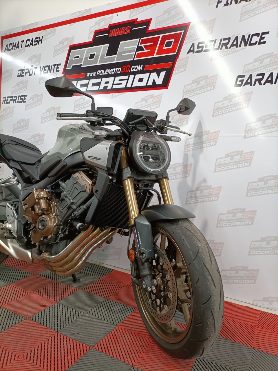 HONDA CB 650 R e-Clutch 4