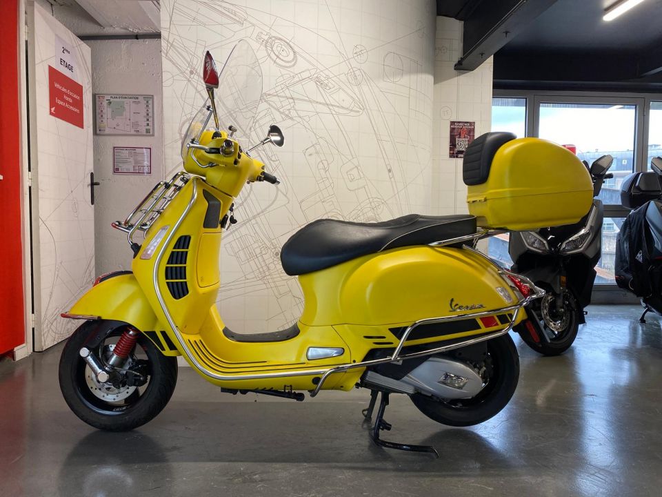 VESPA GTS 125IE SUPER 4