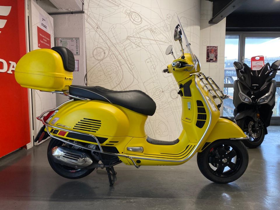 VESPA GTS 125IE SUPER 4