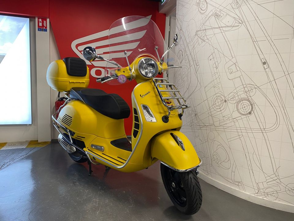VESPA GTS 125IE SUPER 4