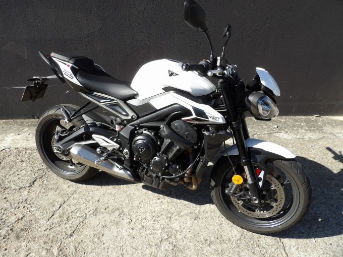 TRIUMPH STREET TRIPLE 765 R 4