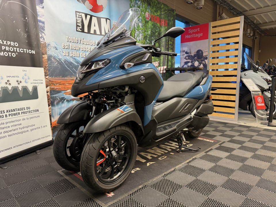 YAMAHA TRICITY 300 4