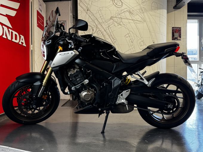 HONDA CB 650 R 4