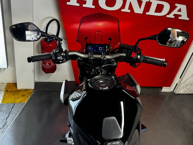 HONDA CB 650 R 4