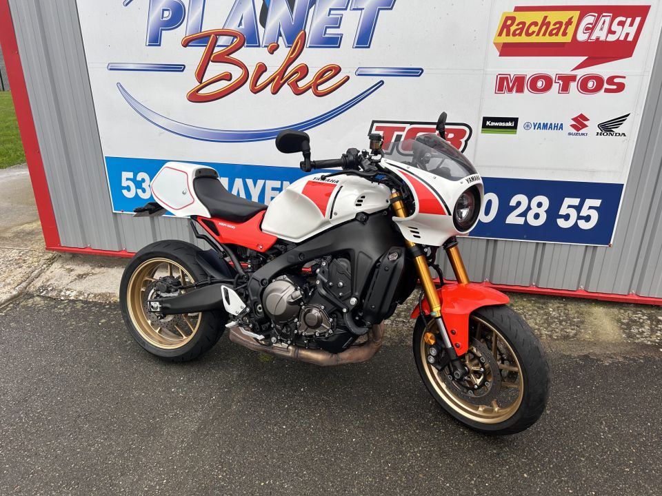 YAMAHA XSR 900 4