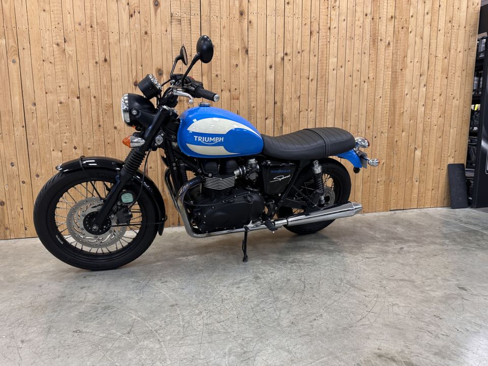 TRIUMPH Bonneville T100 4