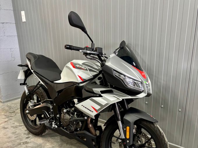 APRILIA TUONO 125 ABS 4