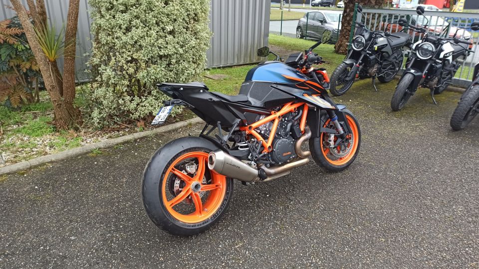 KTM 1290 SUPER DUKE R EVO 4