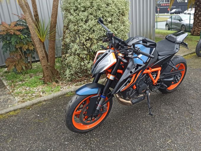 KTM 1290 SUPER DUKE R EVO 4