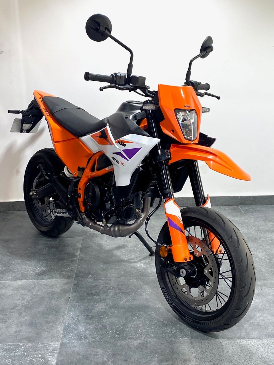 KTM 390 SMCR 4
