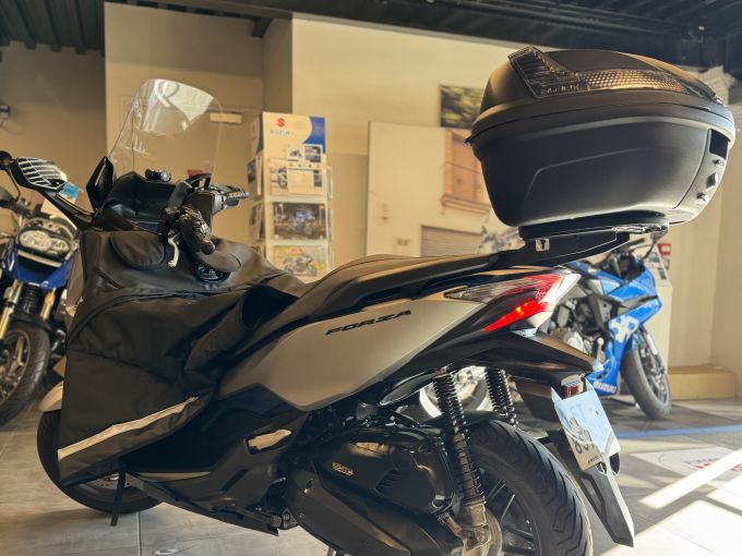 HONDA NSS FORZA 125 4