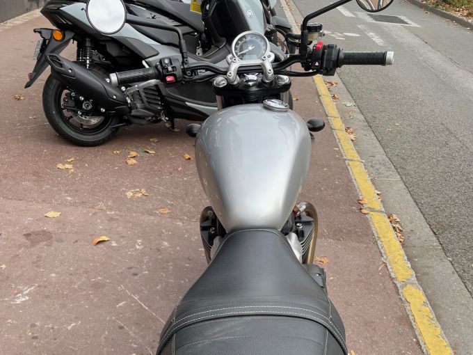 TRIUMPH STREET TWIN  900 4