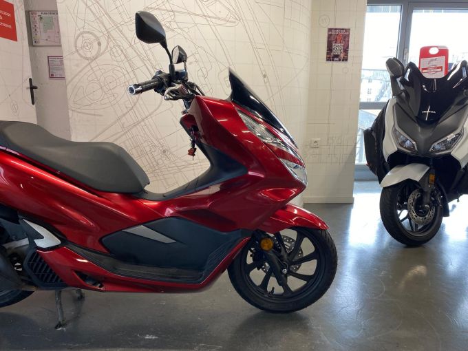 HONDA PCX 125 4
