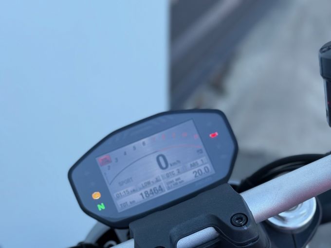 DUCATI MONSTER 1200 4