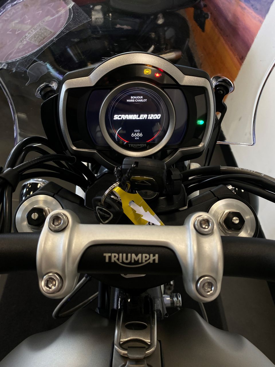 TRIUMPH SCRAMBLER 1200 XC 4