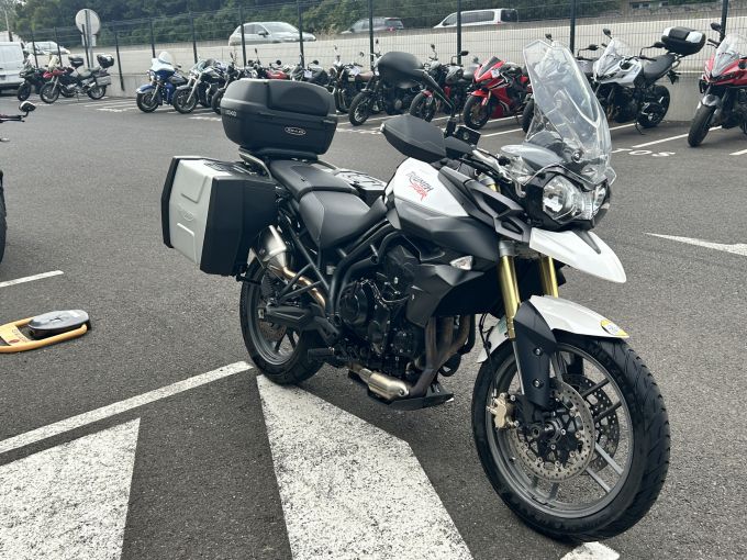 TRIUMPH TIGER 800 ABS 4