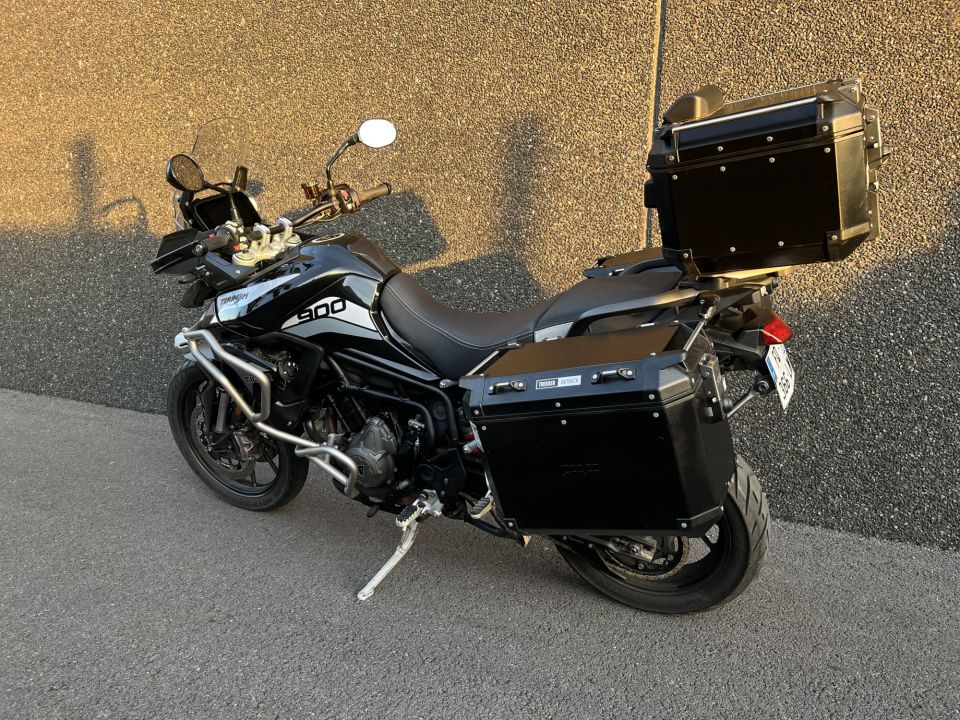 TRIUMPH Tiger 900 GT PRO 4