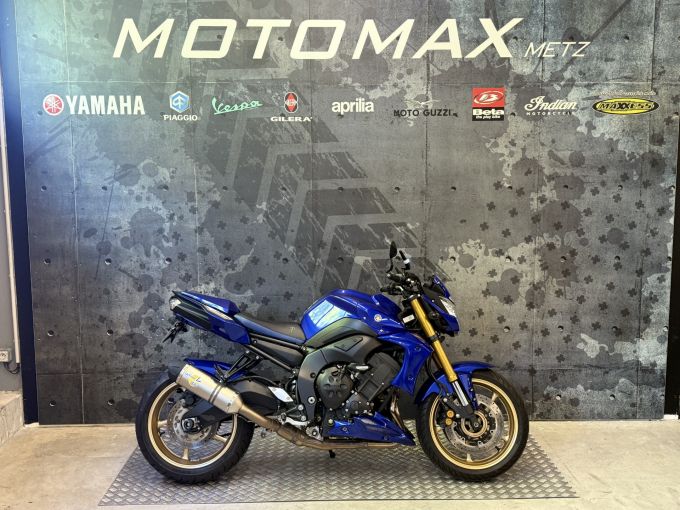 YAMAHA FZ8 RACE BLUE 4
