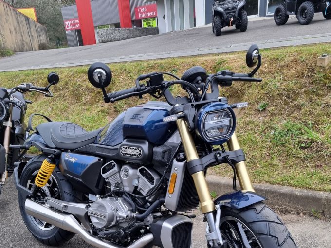 HYOSUNG GV 125 4