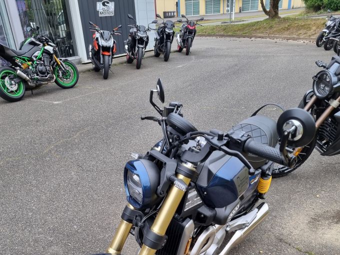 HYOSUNG GV 125 4