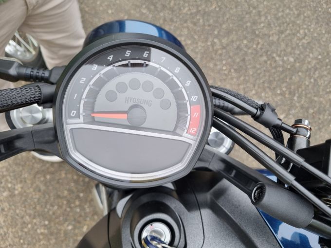 HYOSUNG GV 125 4