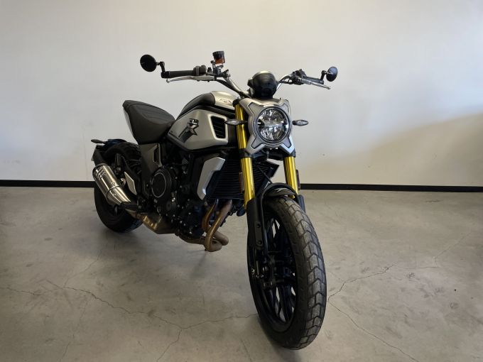 CF MOTO 700 CL-X 4