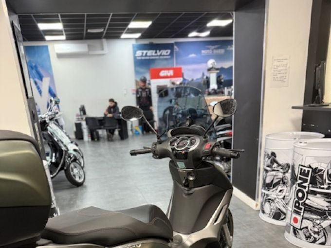 PIAGGIO BEVERLY S 300 4