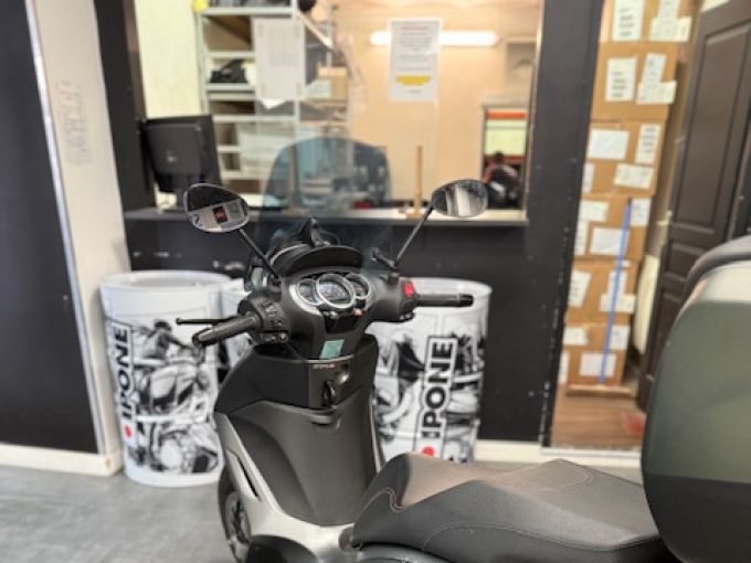 PIAGGIO BEVERLY S 300 4