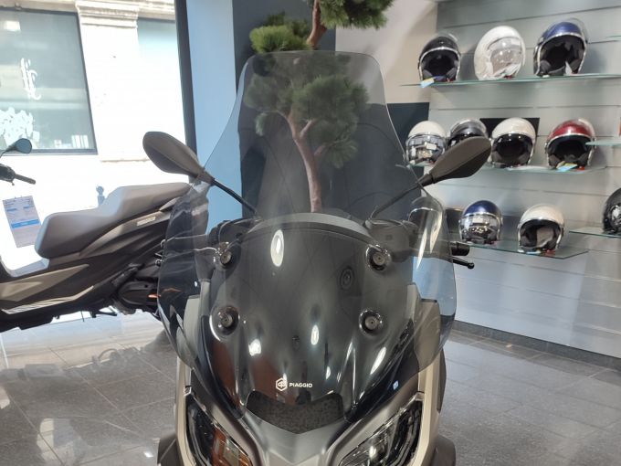 PIAGGIO MP3 530 HPE EXCLUSIVE 4