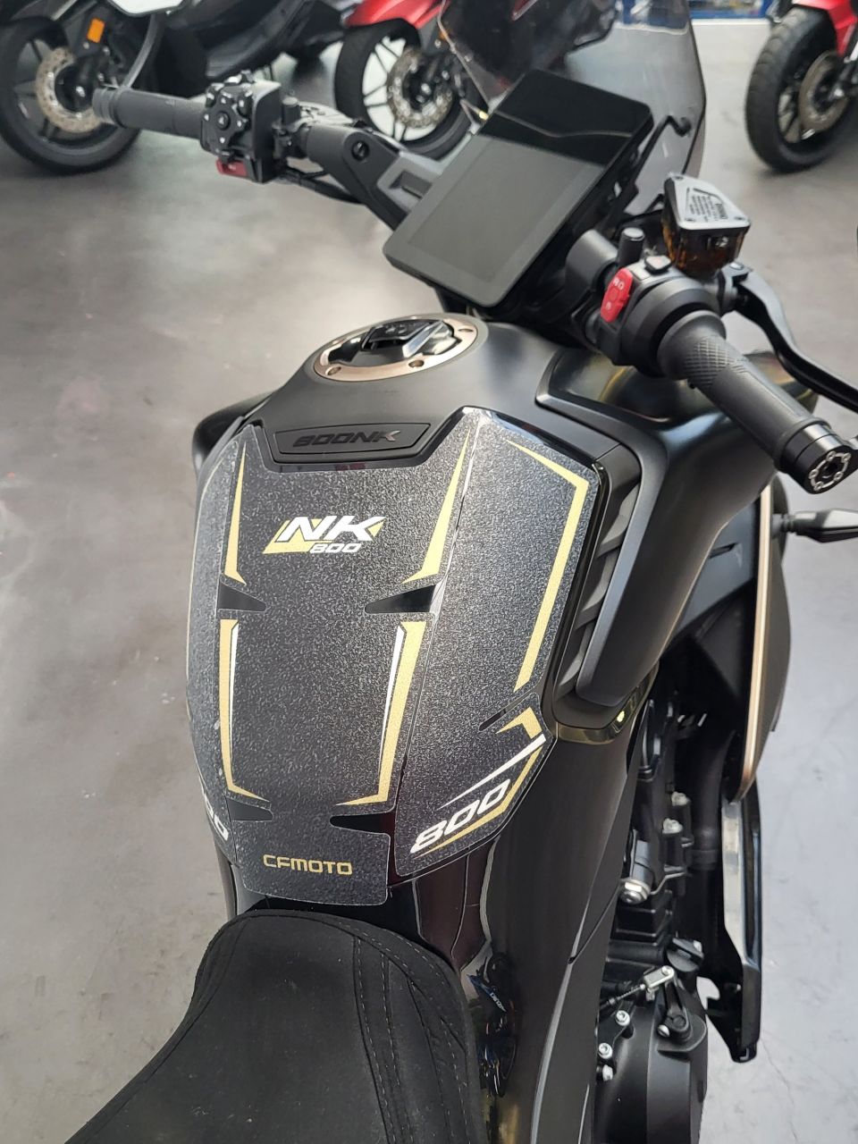 CF MOTO NK 800 Advanced 4