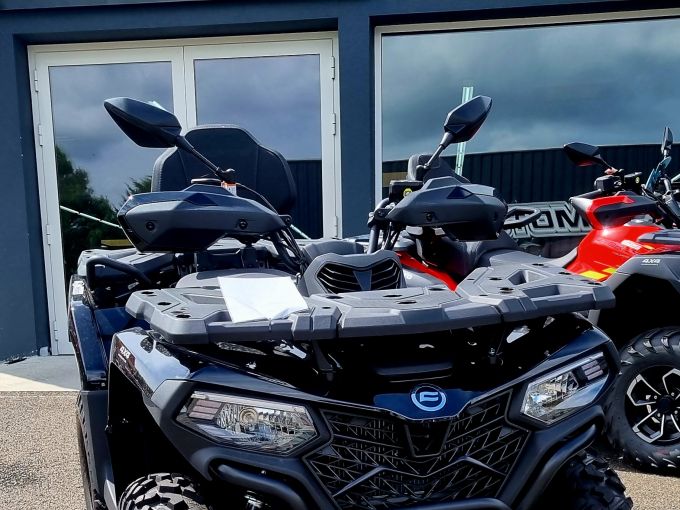 CF MOTO CFORCE 520 4