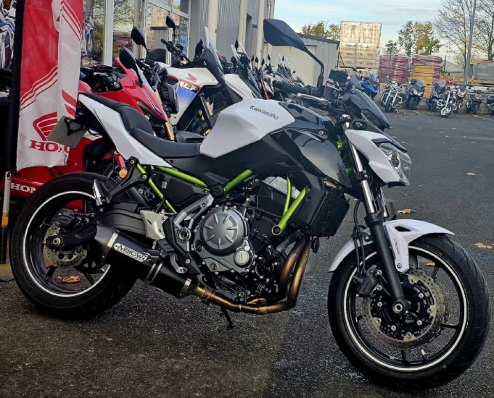 KAWASAKI Z650 ABS 4