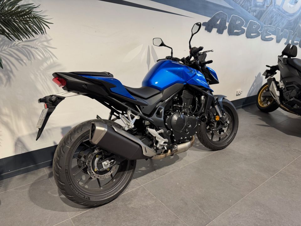 HONDA CB 750 HORNET 4