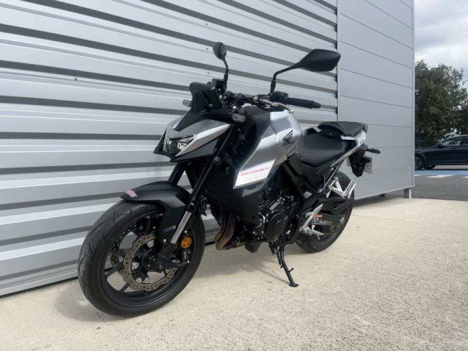 HONDA CB 750 HORNET 4