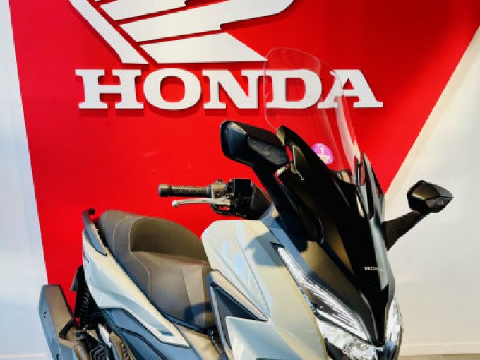 HONDA FORZA 125 ABS 4