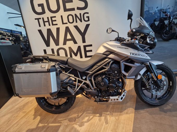 TRIUMPH TIGER 800 XRX LOW 4