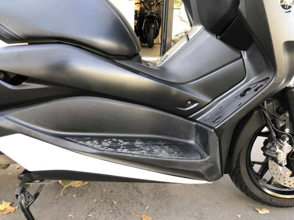 YAMAHA XMAX 300 4