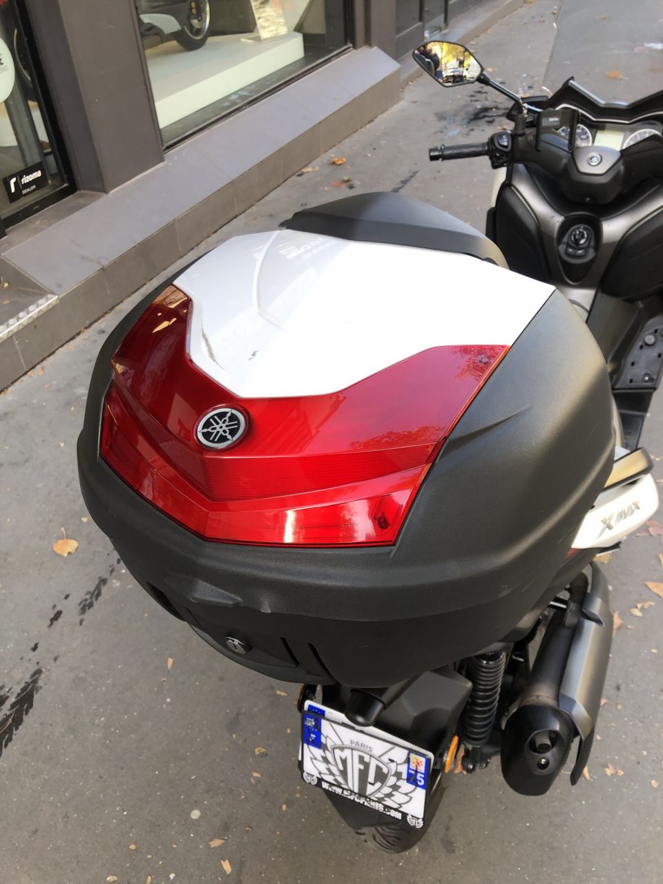 YAMAHA XMAX 300 4
