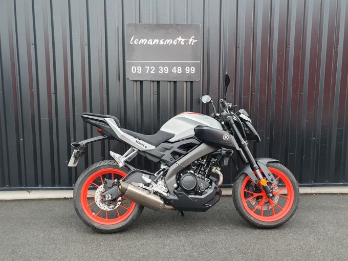 YAMAHA MT-125 ABS 4