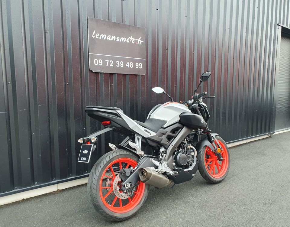 YAMAHA MT-125 ABS 4